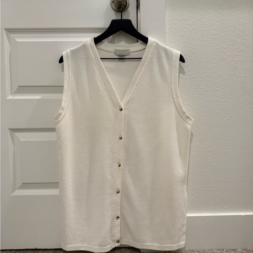 Women's White Sleeveless Sweater Vest